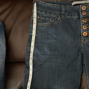 Tiffany IT Jean shorts size 12